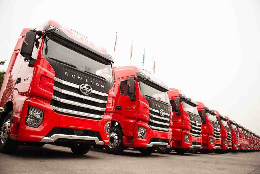 聚焦干线 智慧破局 上汽红岩L2+级智能重卡行业首次批量交付