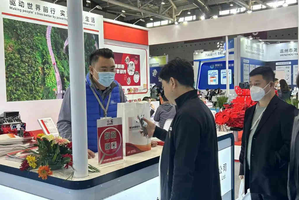 三款产品实力吸睛 东风康明斯亮相深圳法兰克福零部件展 - 第6张 - 提加商用车网 三款产品实力吸睛 东风康明斯亮相深圳法兰克福零部件展 - 第6张