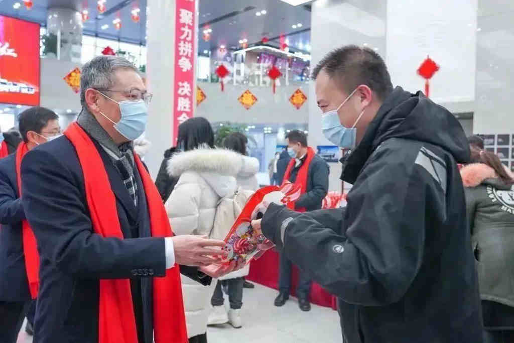 开工首日，一汽解放领导迎员工、送祝福、鼓干劲！ - 第1张