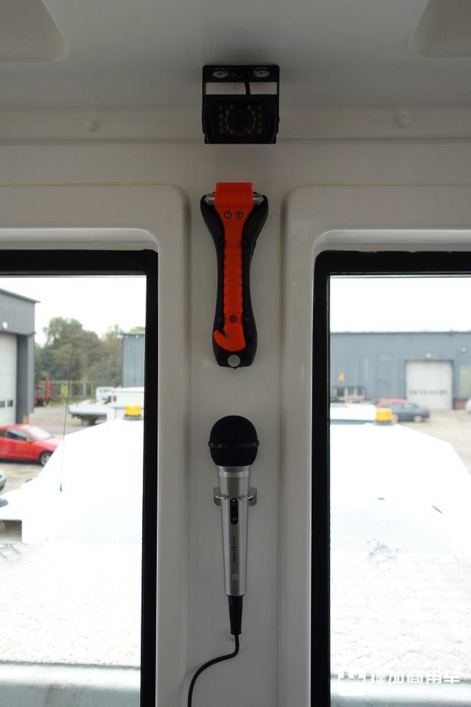 军用卡车底盘+客车上装,这台曼恩KAT 1越野客车专用于冰岛旅行 - 第15张 - 提加商用车网 军用卡车底盘+客车上装,这台曼恩KAT 1越野客车专用于冰岛旅行 - 第15张