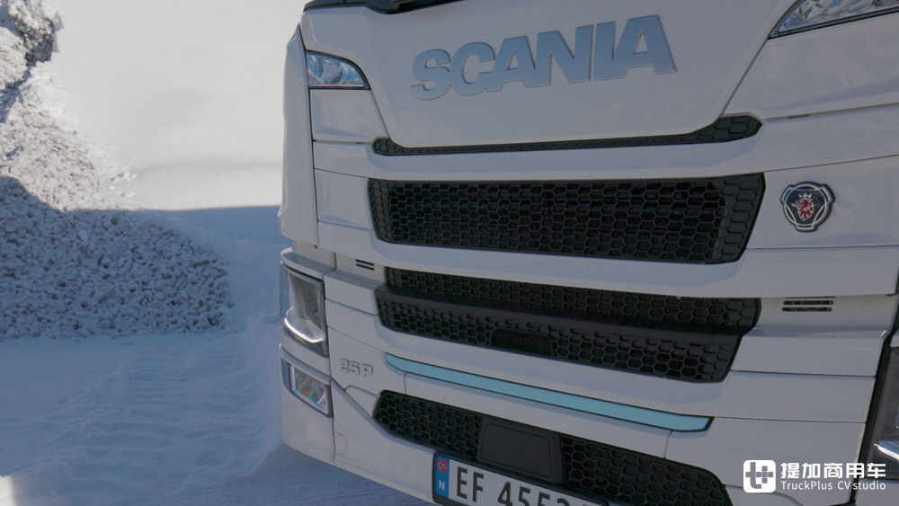 输出612匹马力,总重达66吨,这台”打鸡血“的斯堪尼亚25P是挪威最大电动卡车 - 第3张 - 提加商用车网 输出612匹马力,总重达66吨,这台”打鸡血“的斯堪尼亚25P是挪威最大电动卡车 - 第3张