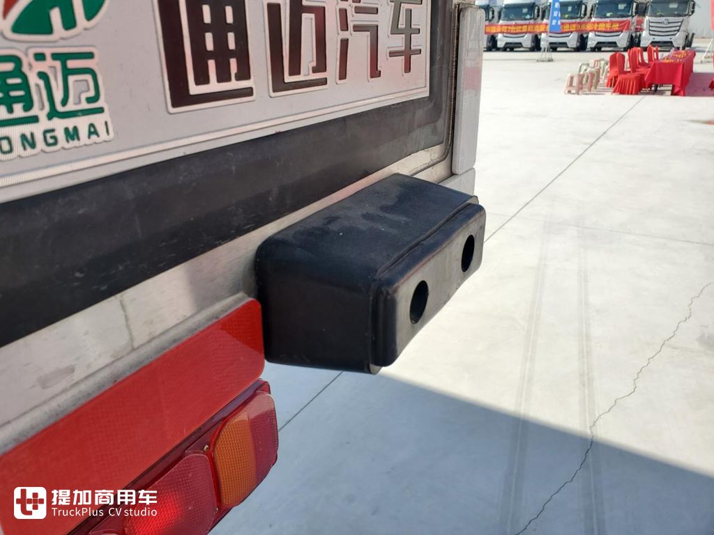 510马力曼机还是自动挡,通迈上装也给力,这款8X4豪沃MAX冷藏车配置真不错 - 第11张 - 提加商用车网 510马力曼机还是自动挡,通迈上装也给力,这款8X4豪沃MAX冷藏车配置真不错 - 第11张