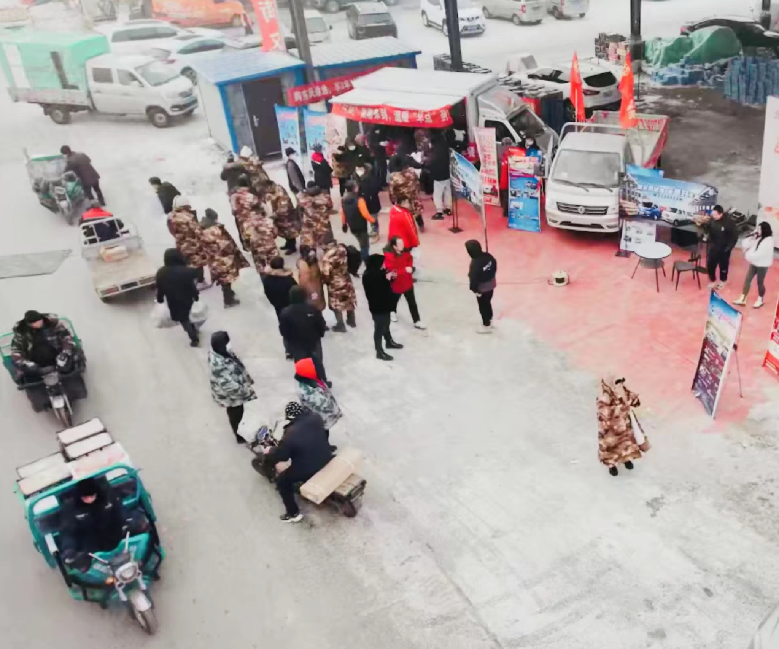 做最经济、最实惠、最皮实的产品给用户——东风轻型车走进商圈,更走进人心 - 第3张 - 提加商用车网 做最经济、最实惠、最皮实的产品给用户——东风轻型车走进商圈,更走进人心 - 第3张