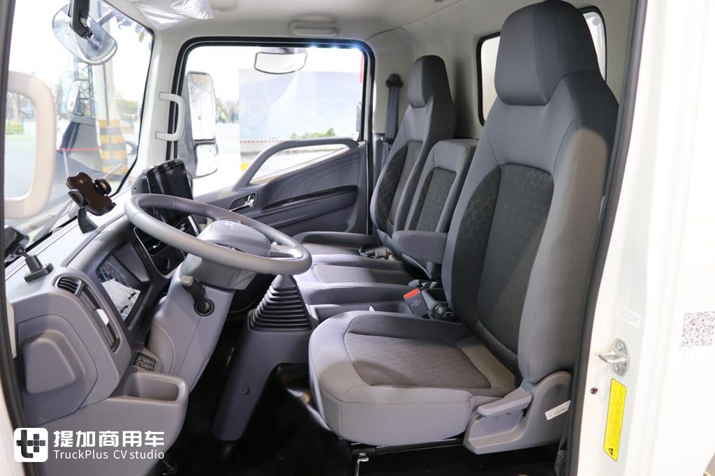 江铃凯运+推出冷藏版车型 搭载3.0L动力和专业化上装 可靠更耐用 - 第5张 - 提加商用车网 江铃凯运+推出冷藏版车型 搭载3.0L动力和专业化上装 可靠更耐用 - 第5张