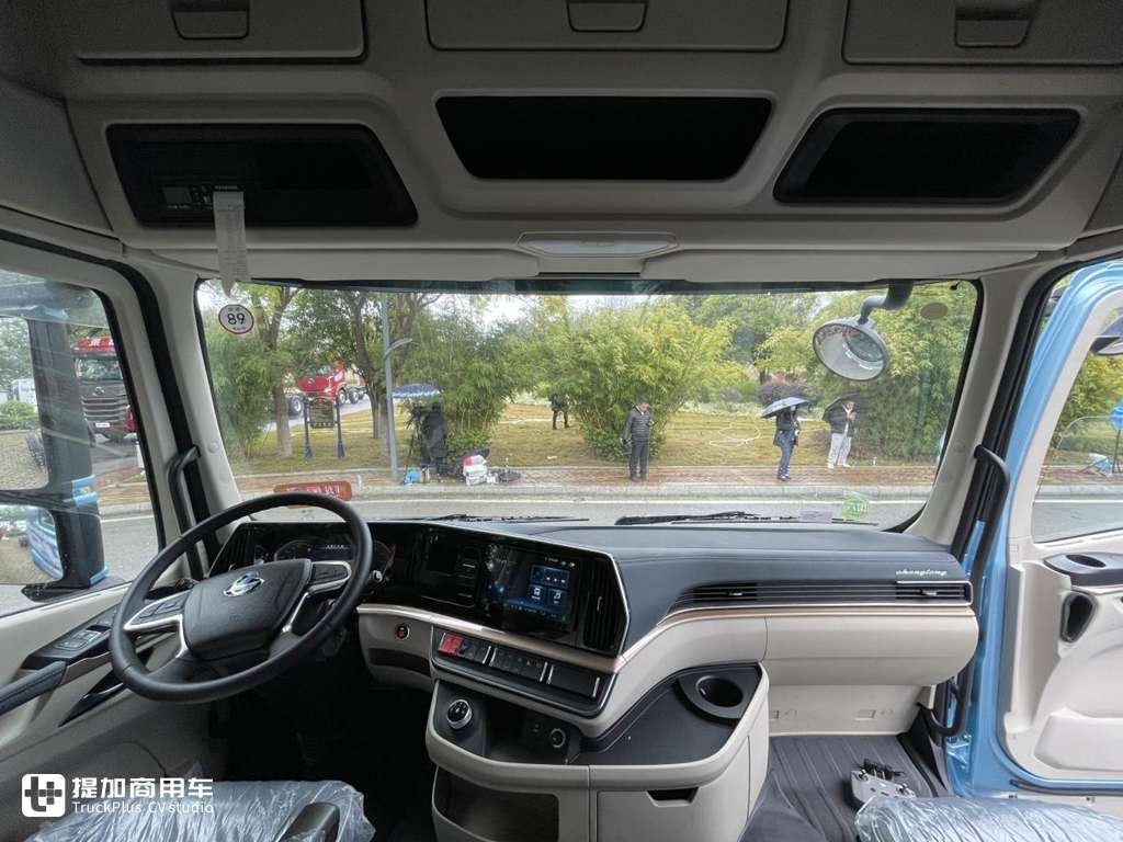 一键启动+自动挡,这辆乘龙H5V的配置堪称6.8米载货车天花板 - 第7张 - 提加商用车网 一键启动+自动挡,这辆乘龙H5V的配置堪称6.8米载货车天花板 - 第7张