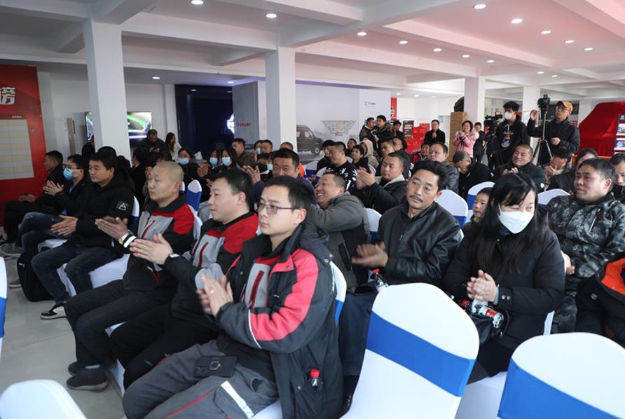轻客市场的突袭者 东风御风V9+南通吹响上市冲锋号 - 第2张 - 提加商用车网 轻客市场的突袭者 东风御风V9+南通吹响上市冲锋号 - 第2张