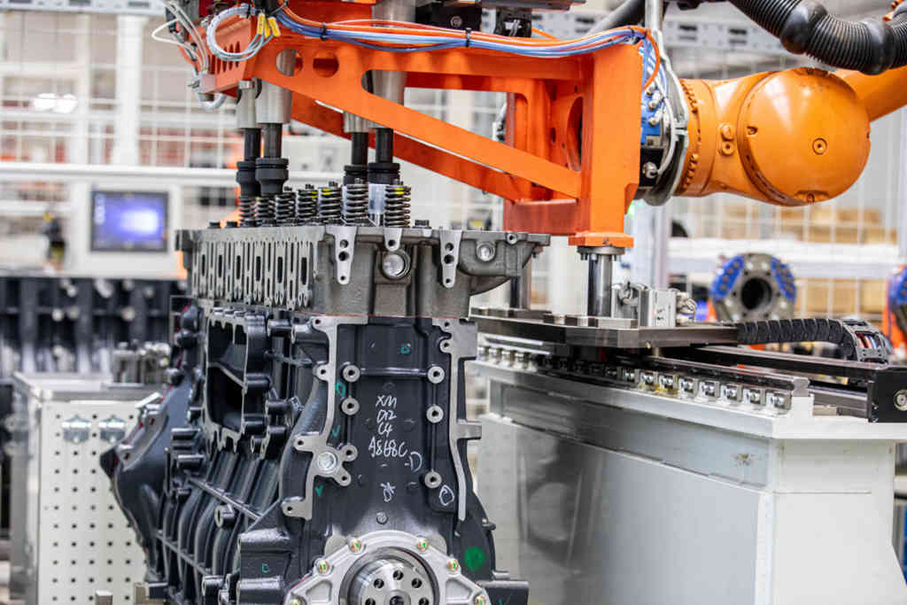 道依茨全球总裁舒特先生莅临湖南道依茨考察指导 - 第6张 - 提加商用车网 道依茨全球总裁舒特先生莅临湖南道依茨考察指导 - 第6张