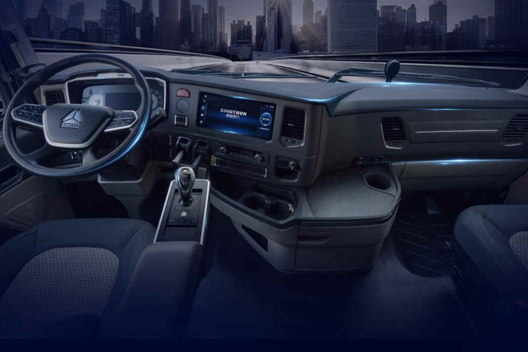 中国重汽全新一代豪沃MAX燃气车，一体化原装原配 “节气王”有目共睹