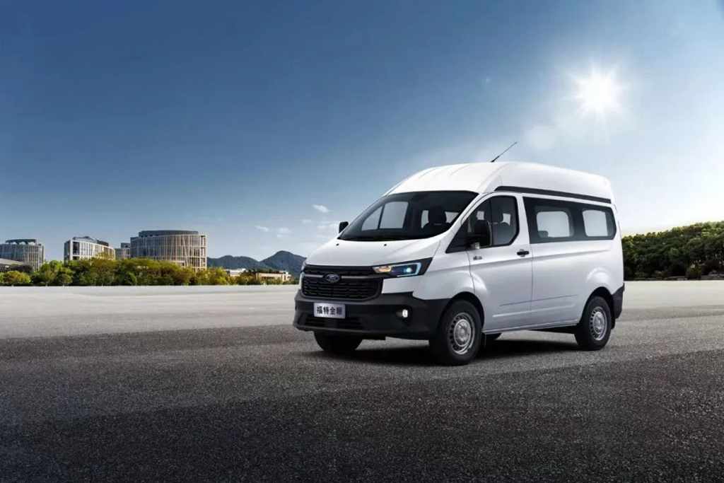 1100万轻客车主的共同选择，江铃福特轻客用专业服务一路护航