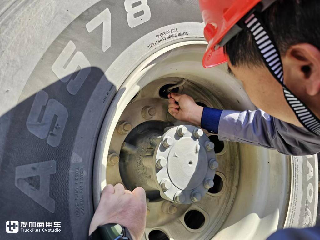 智向未来！康迈向车队用户交付首批智能轮毂产品