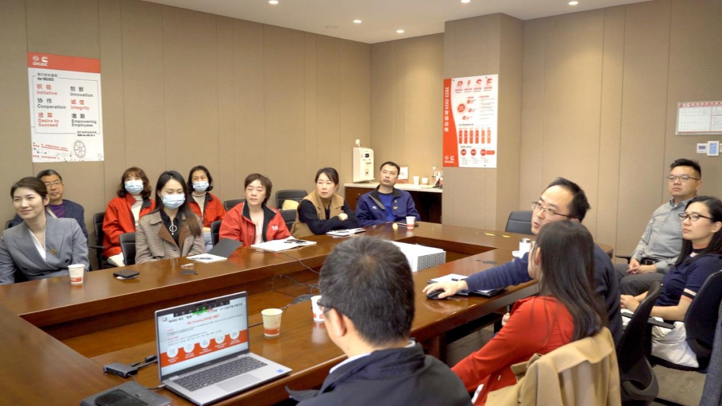 “货运路 巾帼行”再出发,守护货运路上巾帼力量 - 第1张 - 提加商用车网 “货运路 巾帼行”再出发,守护货运路上巾帼力量 - 第1张