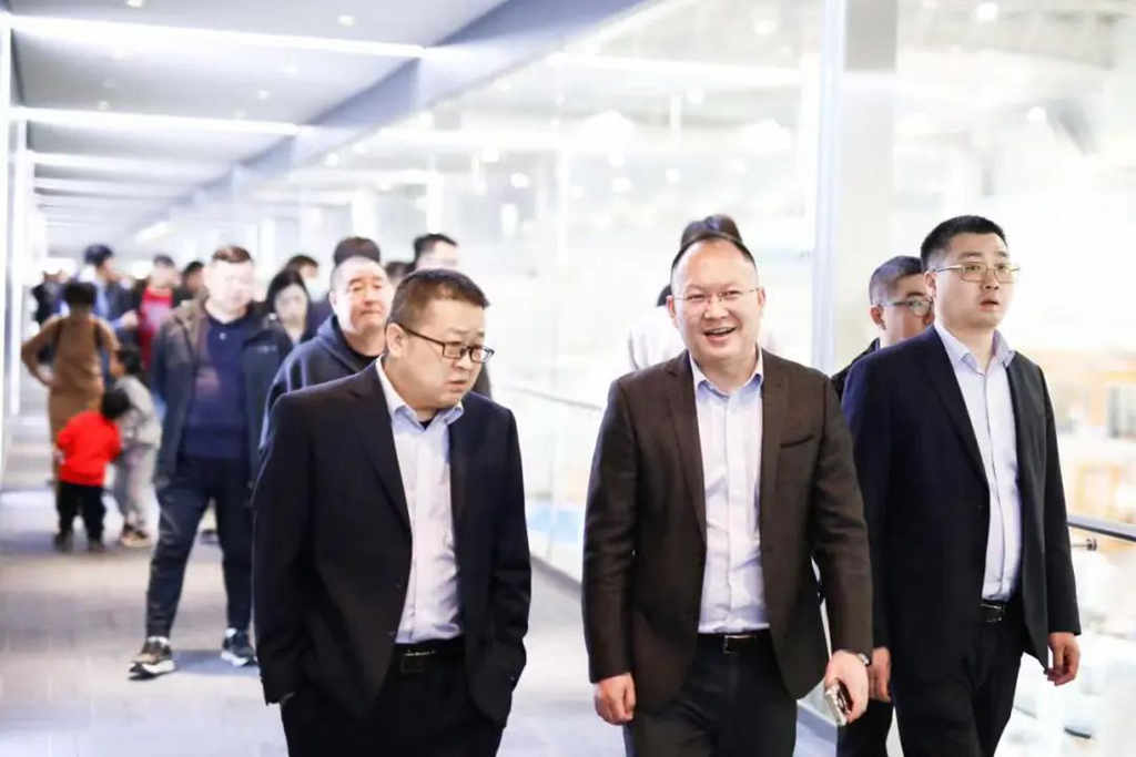 专家&大咖集结!新能源重卡行业发展研讨会盛大召开! - 第3张 - 提加商用车网 专家&大咖集结!新能源重卡行业发展研讨会盛大召开! - 第3张