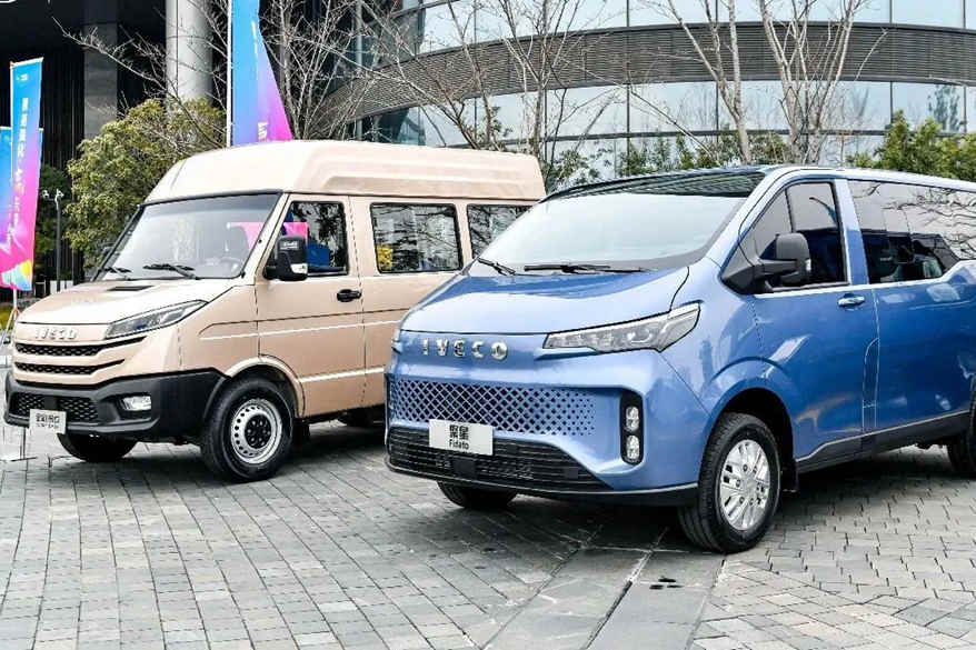 依维柯Fidato中文名正式命名为聚星 - 第3张 - 提加商用车网 依维柯Fidato中文名正式命名为聚星 - 第3张