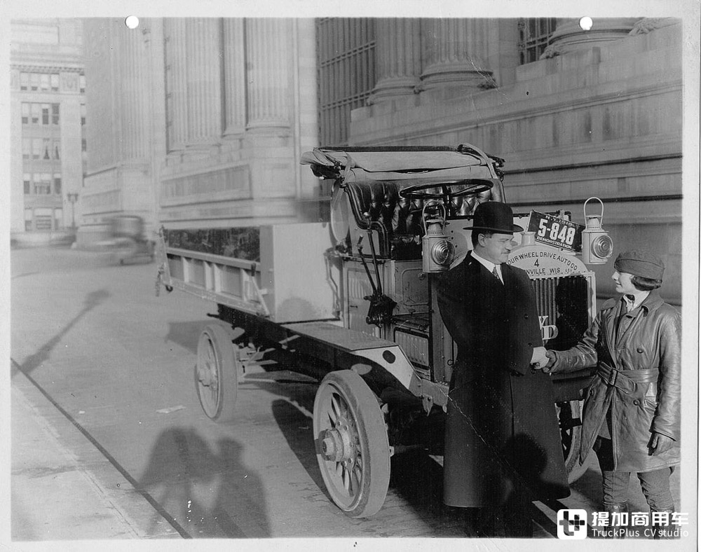 今天妇女节,来聊聊世界上第一位卡车女司机的背后故事 - 第8张 - 提加商用车网 今天妇女节,来聊聊世界上第一位卡车女司机的背后故事 - 第8张