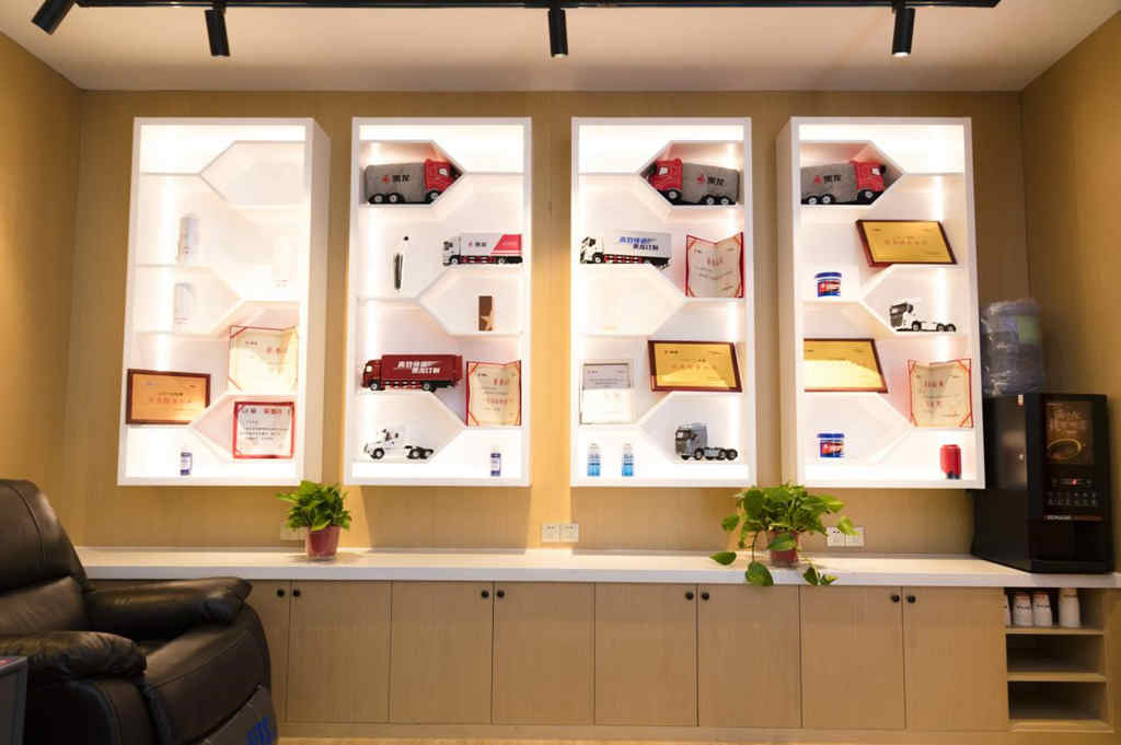 践行客户至上,首个“乘龙驿站”标杆店盛大开业 - 第5张 - 提加商用车网 践行客户至上,首个“乘龙驿站”标杆店盛大开业 - 第5张