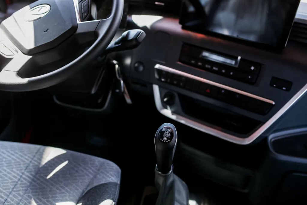 卡车人生|王有磊:精益求精,我们是这样打造出华菱S11/X9的! - 第6张 - 提加商用车网 卡车人生|王有磊:精益求精,我们是这样打造出华菱S11/X9的! - 第6张