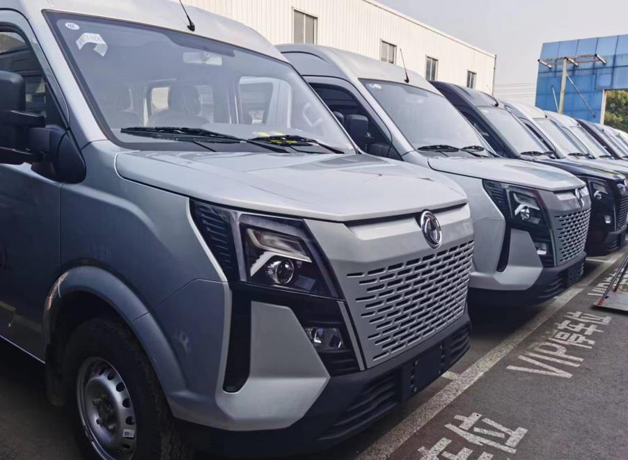 颜值时尚 实力不俗 东风御风V9+南京上市正当时 - 第3张 - 提加商用车网 颜值时尚 实力不俗 东风御风V9+南京上市正当时 - 第3张