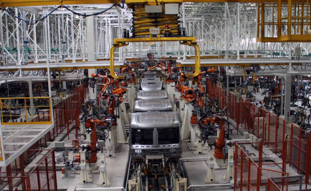 卡车人生|王有磊:精益求精,我们是这样打造出华菱S11/X9的! - 第2张 - 提加商用车网 卡车人生|王有磊:精益求精,我们是这样打造出华菱S11/X9的! - 第2张