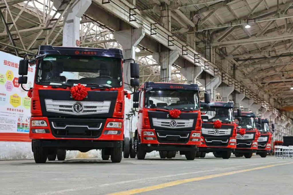 搭载龙擎DDi47的东风随专平板运输车新品重磅发布 - 第2张 - 提加商用车网 搭载龙擎DDi47的东风随专平板运输车新品重磅发布 - 第2张