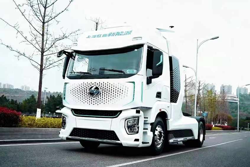 助力“双碳”目标落地,上汽红岩“5G+L4”氢燃料电池重卡亮相首届西部碳博会