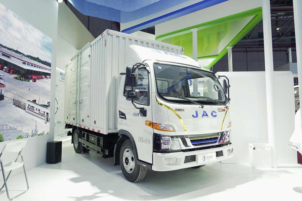 江淮1卡:换电1号闪耀2023上海车展,吹响“出海”新号角 - 第1张 - 提加商用车网 江淮1卡:换电1号闪耀2023上海车展,吹响“出海”新号角 - 第1张