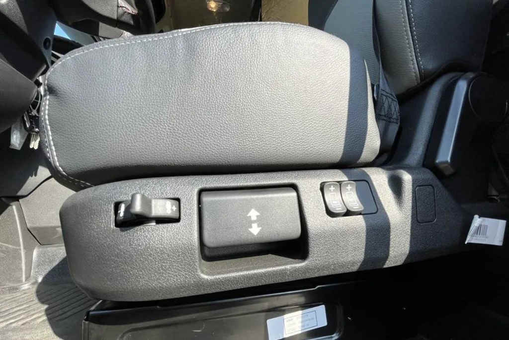 纵横砂石料运输,批量江淮超越Q7交付贵州大客户! - 第3张 - 提加商用车网 纵横砂石料运输,批量江淮超越Q7交付贵州大客户! - 第3张