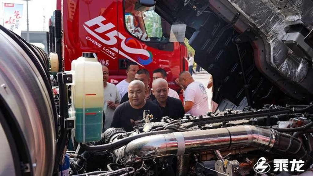 现场订车695台,乘龙H5超轻版玉柴LNG晋中上市 - 第3张 - 提加商用车网 现场订车695台,乘龙H5超轻版玉柴LNG晋中上市 - 第3张