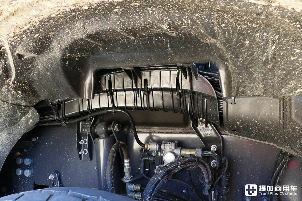 新一代Super动力链上身,动力更强油耗更低,斯堪尼亚560 G XT自卸车实拍 - 第9张 - 提加商用车网 新一代Super动力链上身,动力更强油耗更低,斯堪尼亚560 G XT自卸车实拍 - 第9张