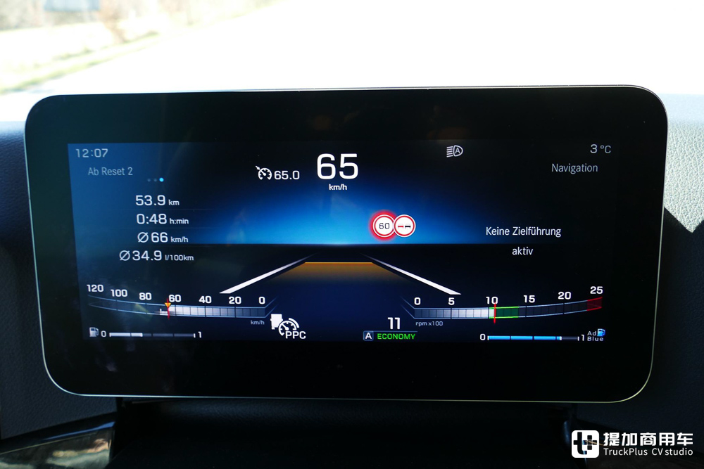 奔驰Actros家族的最新成员,实拍Actros F Plus载货车,它究竟Plus在了哪里? - 第14张 - 提加商用车网 奔驰Actros家族的最新成员,实拍Actros F Plus载货车,它究竟Plus在了哪里? - 第14张