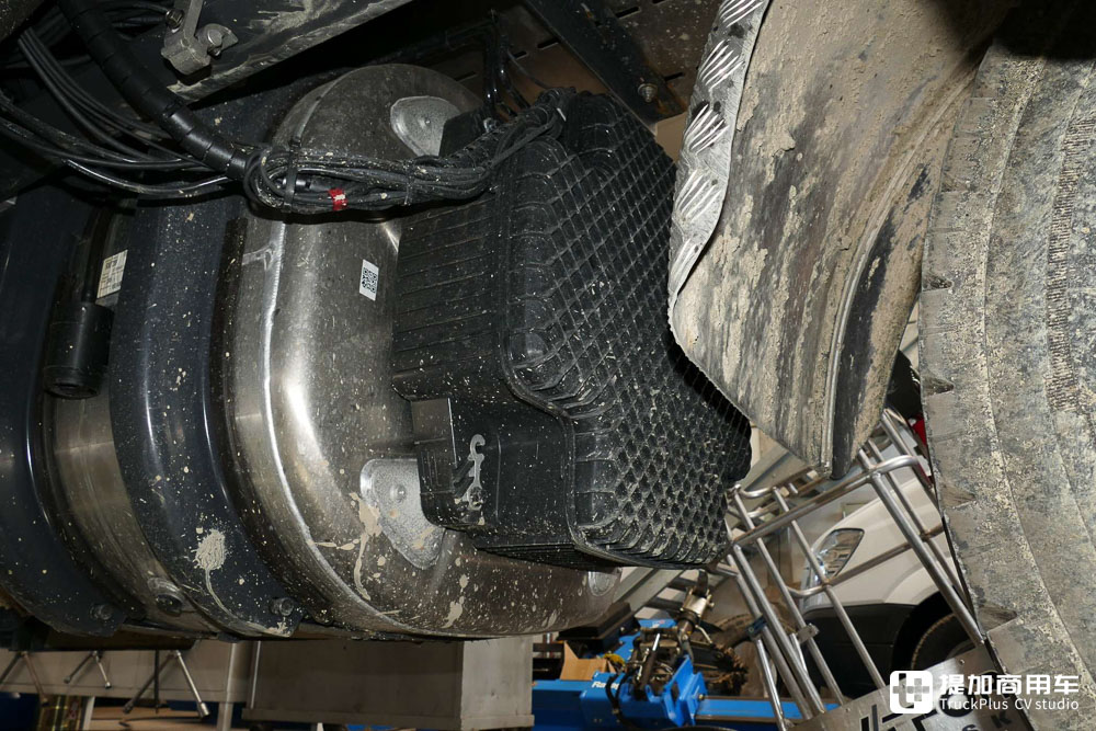 新一代Super动力链上身,动力更强油耗更低,斯堪尼亚560 G XT自卸车实拍 - 第15张 - 提加商用车网 新一代Super动力链上身,动力更强油耗更低,斯堪尼亚560 G XT自卸车实拍 - 第15张