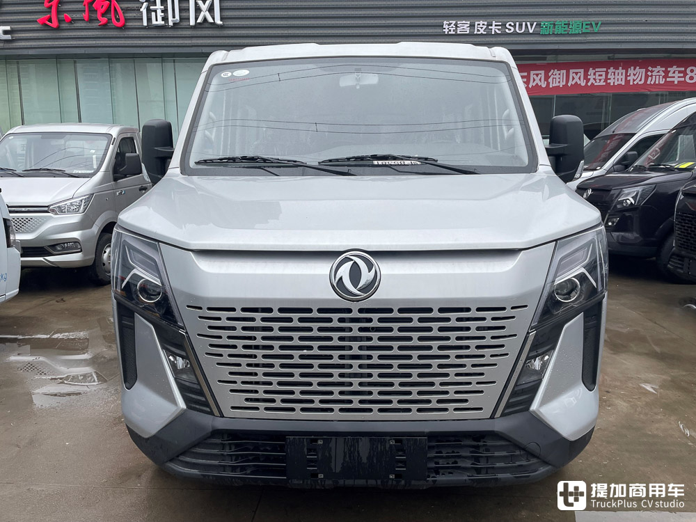 2.15米车高可进地库,还是自动挡,东风御风V9+低顶版实拍 - 第1张 - 提加商用车网 2.15米车高可进地库,还是自动挡,东风御风V9+低顶版实拍 - 第1张