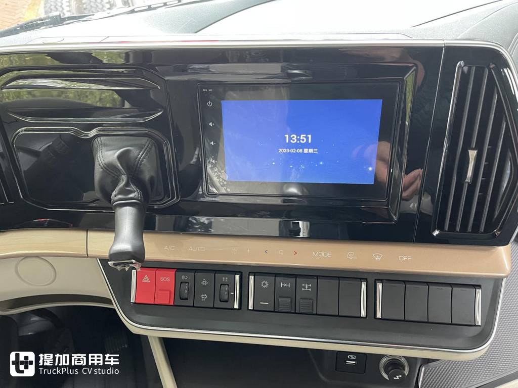 国产自卸车也高端!乘龙最新推出的H5V自卸车底盘实拍 - 第10张 - 提加商用车网 国产自卸车也高端!乘龙最新推出的H5V自卸车底盘实拍 - 第10张