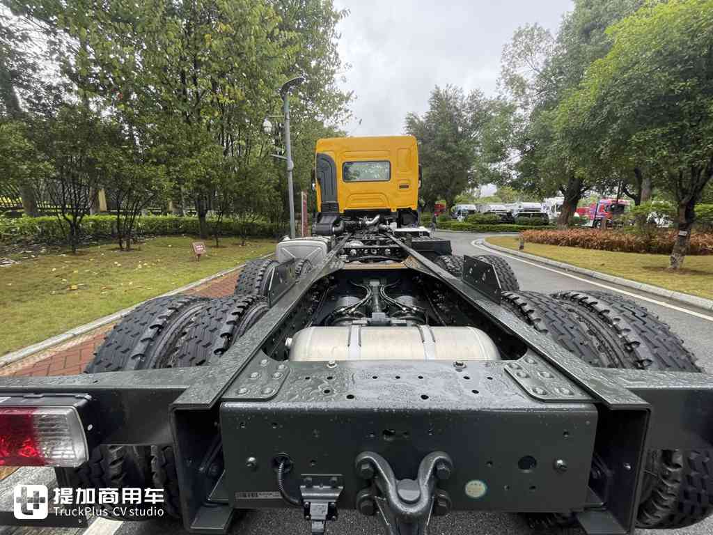 国产自卸车也高端!乘龙最新推出的H5V自卸车底盘实拍 - 第15张 - 提加商用车网 国产自卸车也高端!乘龙最新推出的H5V自卸车底盘实拍 - 第15张