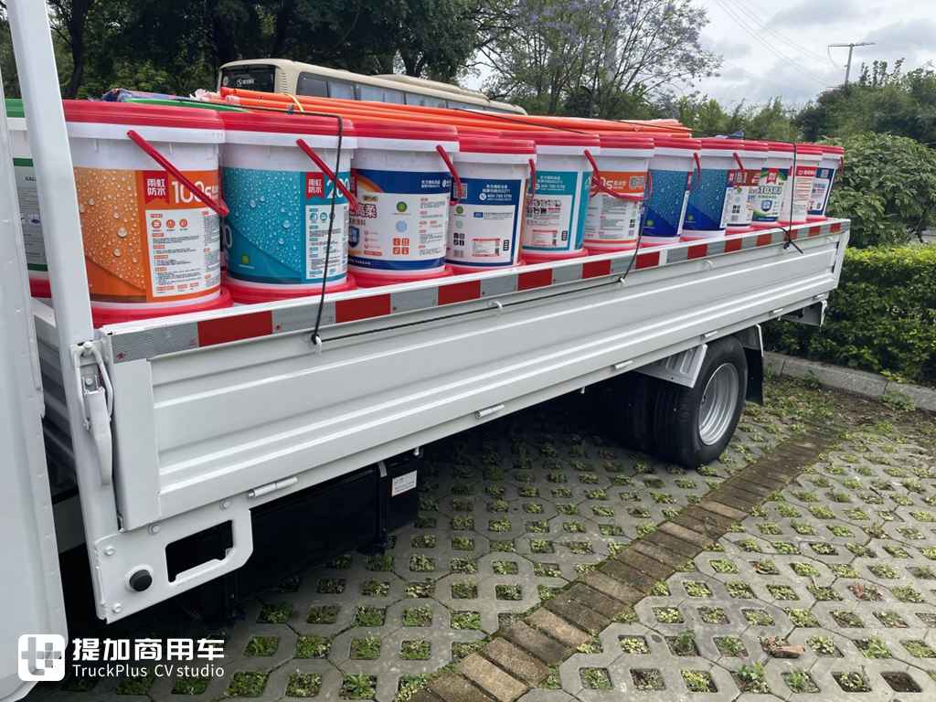 造用户需要的卡车 五菱龙卡3米8实拍评测 - 第20张 - 提加商用车网 造用户需要的卡车 五菱龙卡3米8实拍评测 - 第20张