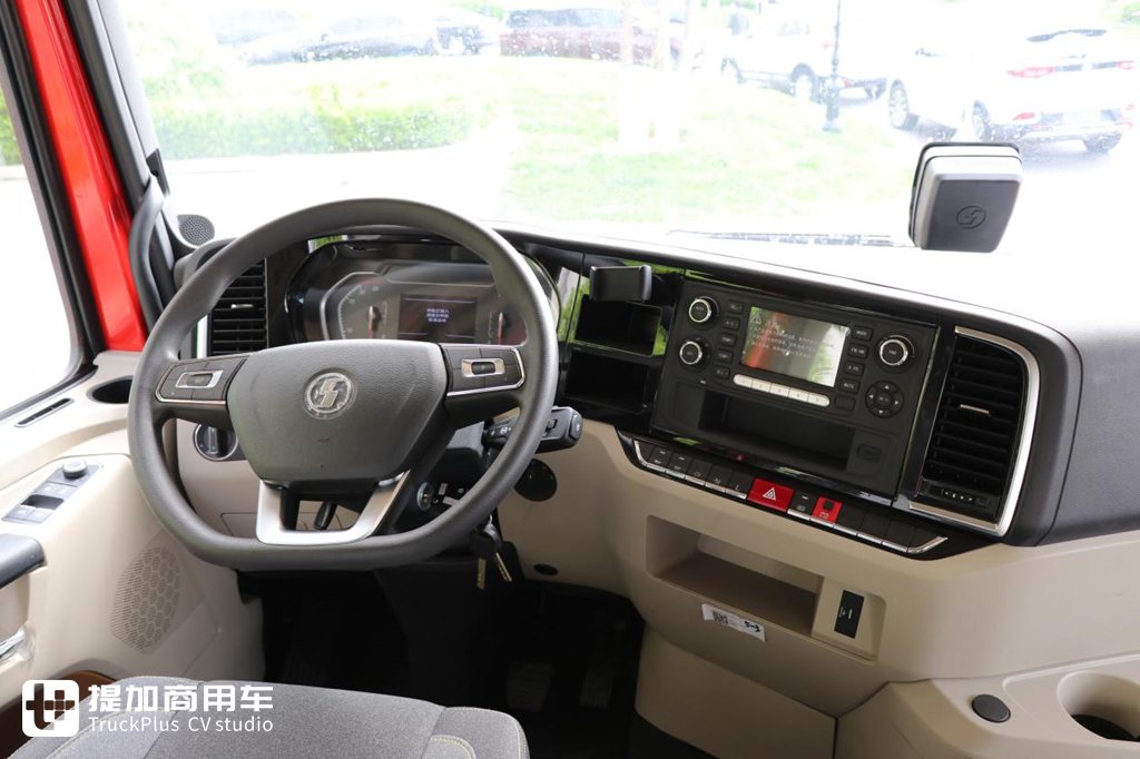 车挂都是气囊悬架,罐车自重才6.2吨?中集联合陕汽最新推出的一体化液罐车实拍 - 第5张 - 提加商用车网 车挂都是气囊悬架,罐车自重才6.2吨?中集联合陕汽最新推出的一体化液罐车实拍 - 第5张