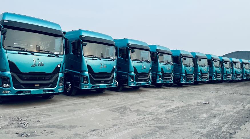 破局钢铁物流“碳排”痛点！未势能源配套30辆氢能重卡，助力新天钢“零碳”运力 - 第1张