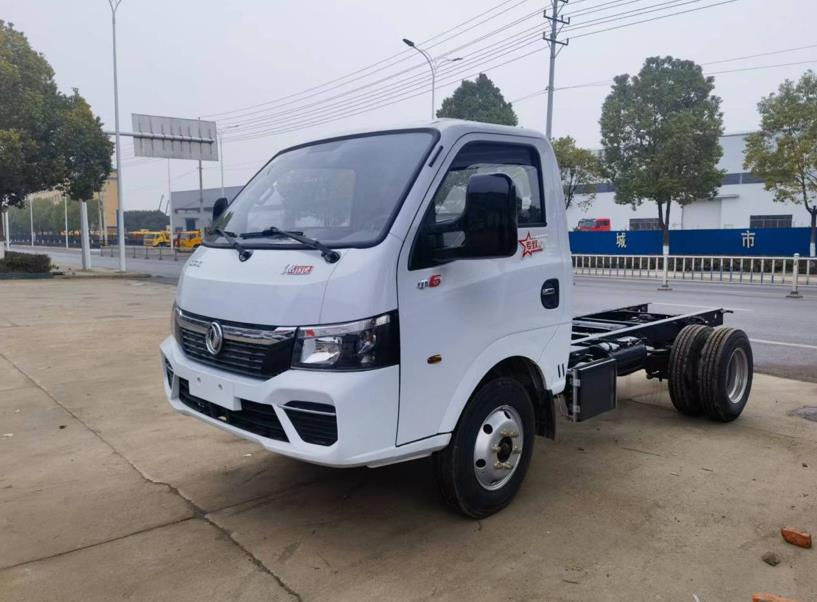 放眼前沿,潜心为功 东风轻型车布局蓝牌专用车产品 - 第2张 - 提加商用车网 放眼前沿,潜心为功 东风轻型车布局蓝牌专用车产品 - 第2张