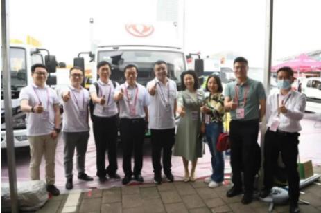 “广交”天下客!东风汽车股份闪耀亮相第133届广交会 - 第4张 - 提加商用车网 “广交”天下客!东风汽车股份闪耀亮相第133届广交会 - 第4张