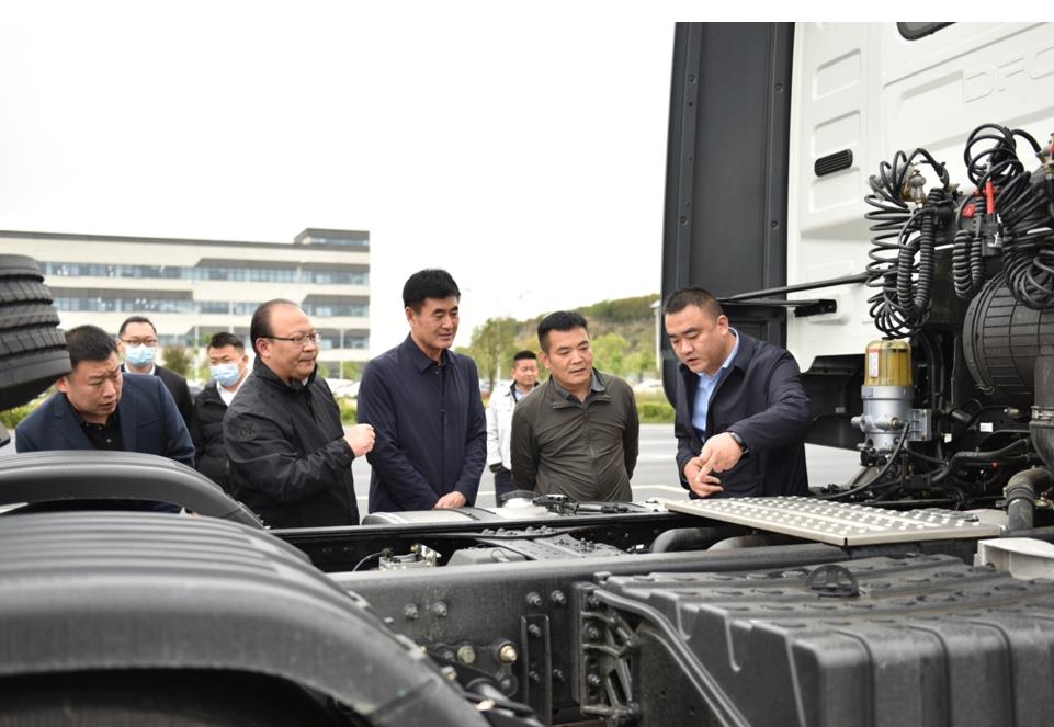 签单300台危化牵引车 东风商用车可靠品质值得信赖 - 第6张 - 提加商用车网 签单300台危化牵引车 东风商用车可靠品质值得信赖 - 第6张