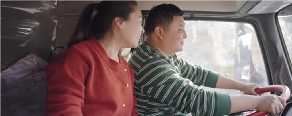 中国重汽豪沃TH7 680马力重卡,守护90后货运伉俪稳稳的幸福 - 第4张 - 提加商用车网 中国重汽豪沃TH7 680马力重卡,守护90后货运伉俪稳稳的幸福 - 第4张