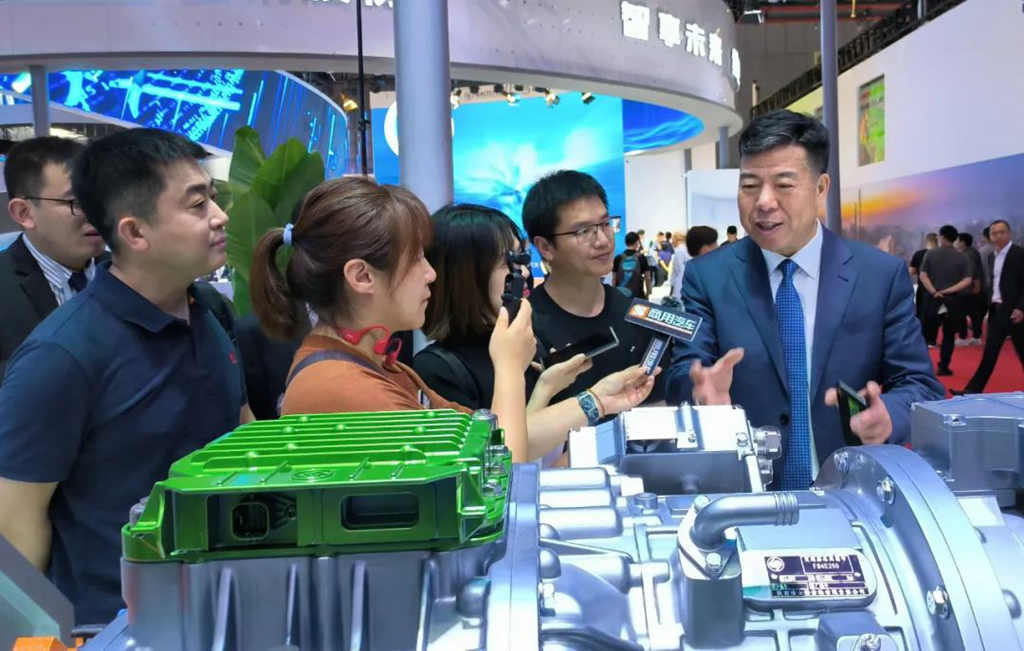 法士特携多款首发新品亮相上海国际车展 - 第1张 - 提加商用车网 法士特携多款首发新品亮相上海国际车展 - 第1张