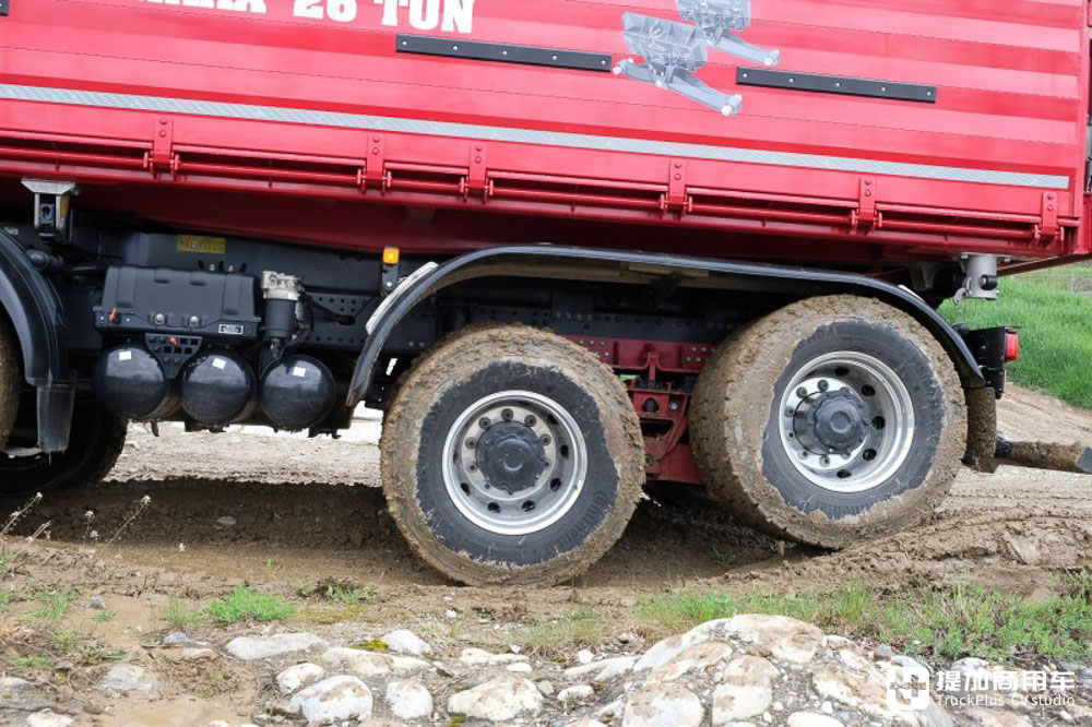 用橡胶块做悬挂您见过吗？曼恩为TGS工程车推出新悬挂配置