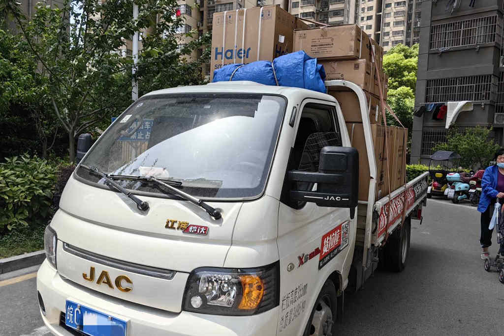 中年夫妻做建材瓷砖运输 开江淮1卡恺达创造幸福生活