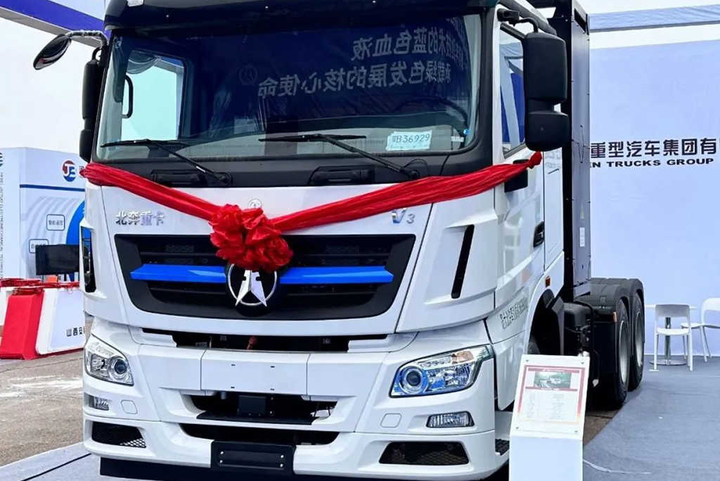 北奔明星重卡,亮相第十七届鄂尔多斯国际煤炭及能源工业博览会! - 第4张 - 提加商用车网 北奔明星重卡,亮相第十七届鄂尔多斯国际煤炭及能源工业博览会! - 第4张