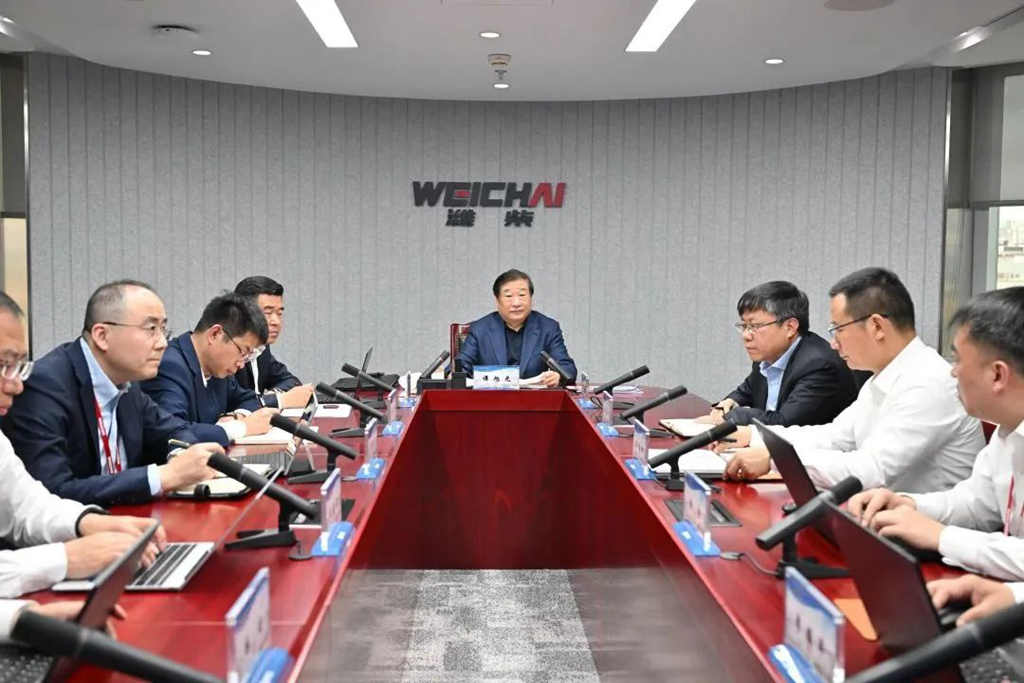 谭旭光:在大上海,坐在办公室里,靠一杯咖啡、一杯牛奶,是理解不了客户的! - 第2张 - 提加商用车网 谭旭光:在大上海,坐在办公室里,靠一杯咖啡、一杯牛奶,是理解不了客户的! - 第2张