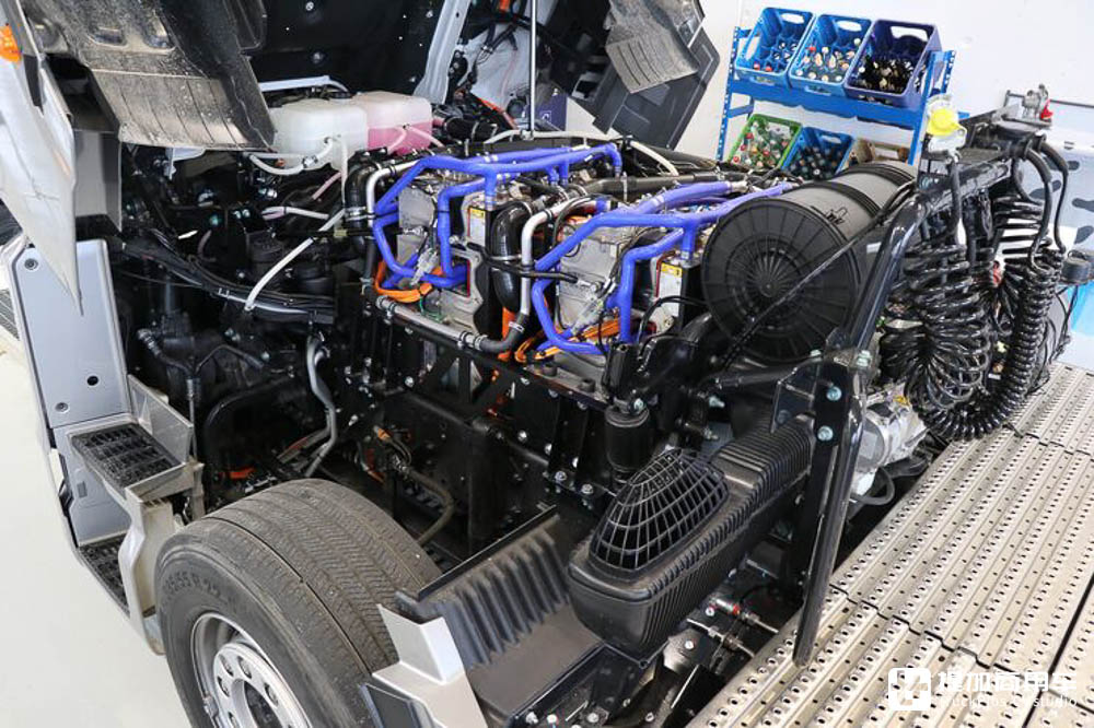 欧洲卡车品牌再加一,实拍QHM Aero氢燃料卡车,德国造车新势力实力几何? - 第9张 - 提加商用车网 欧洲卡车品牌再加一,实拍QHM Aero氢燃料卡车,德国造车新势力实力几何? - 第9张