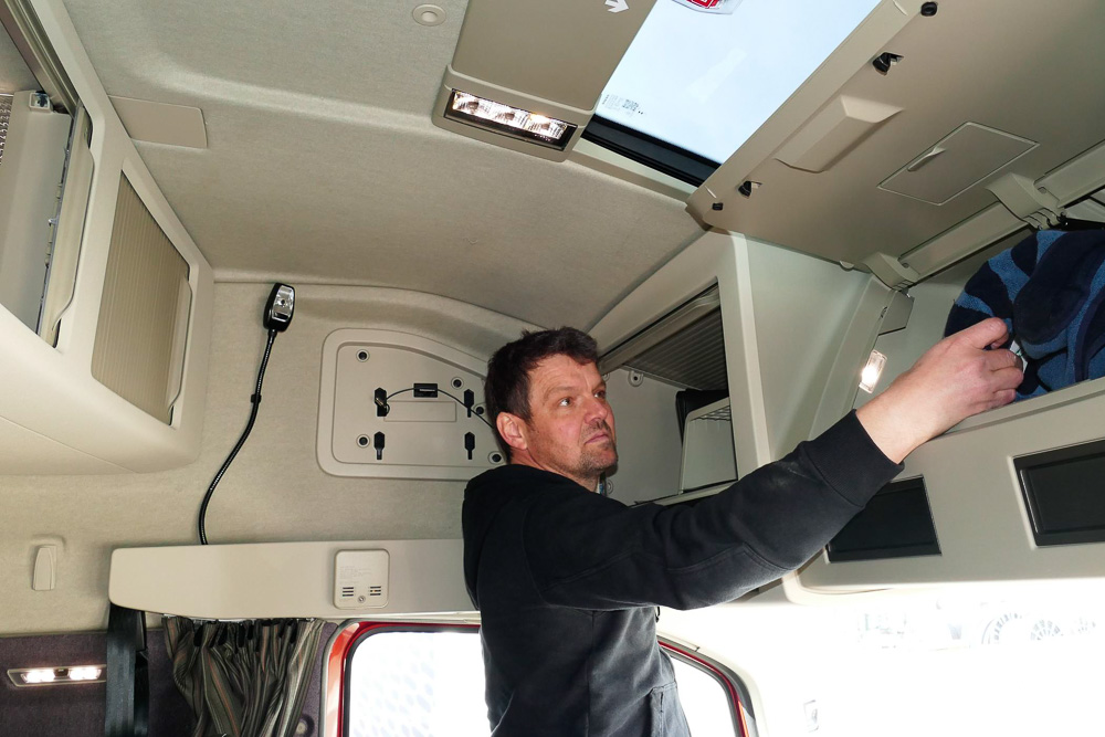 发动机马力可升级,420匹秒变500匹,实拍最新款沃尔沃FM 4x2牵引车 - 第18张 - 提加商用车网 发动机马力可升级,420匹秒变500匹,实拍最新款沃尔沃FM 4x2牵引车 - 第18张