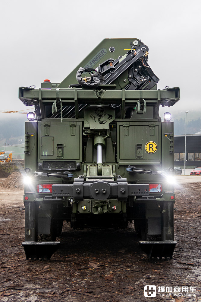 配随车吊的军用清障车,安普改装,实拍莱茵金属曼恩HX 42M 6x6军卡 - 第14张 - 提加商用车网 配随车吊的军用清障车,安普改装,实拍莱茵金属曼恩HX 42M 6x6军卡 - 第14张