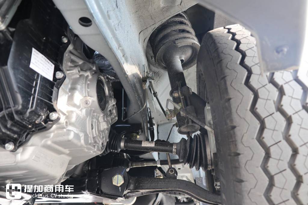 自动挡轻客靠谱吗?全新东风御风V9+试驾了一圈后,整体优势超出预期 - 第9张 - 提加商用车网 自动挡轻客靠谱吗?全新东风御风V9+试驾了一圈后,整体优势超出预期 - 第9张