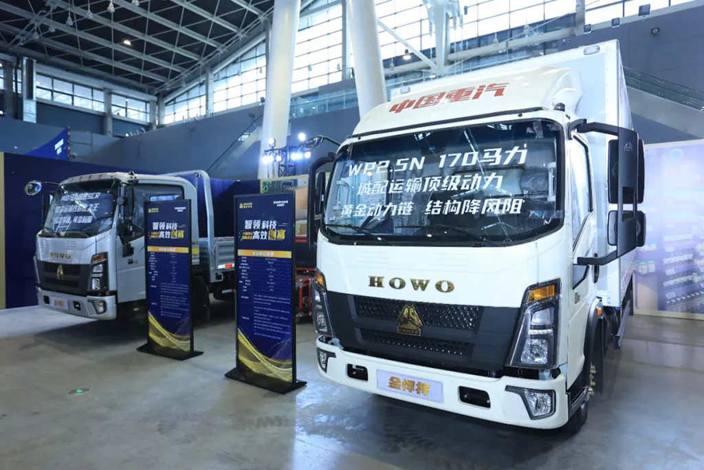 七星标准 百炼成金|HOWO轻卡全新产品金悍将上市